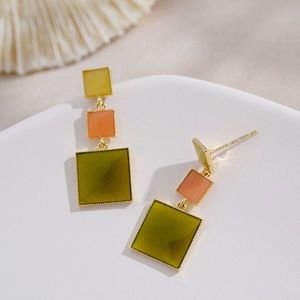 Fashion earring Silver needle